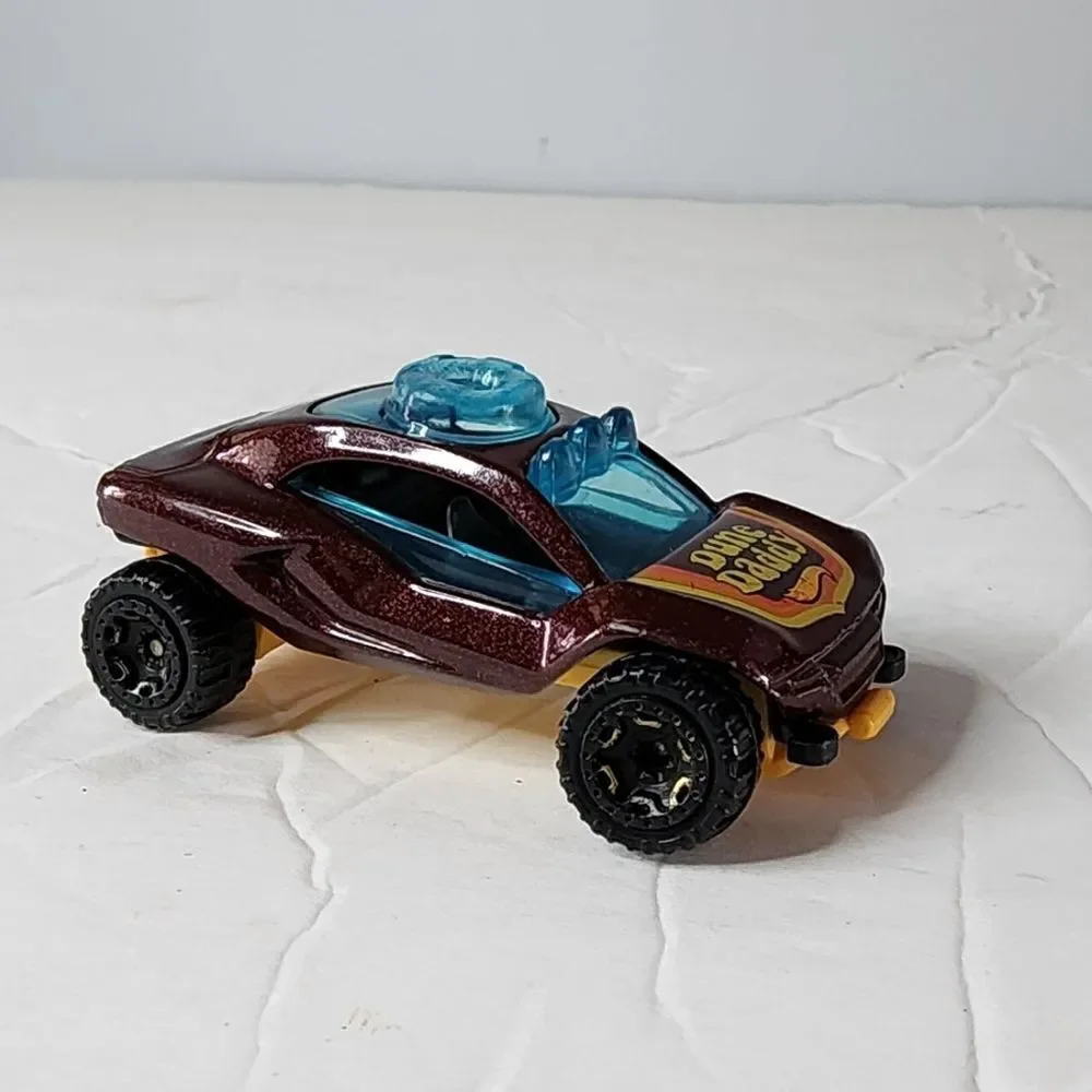 NEW 2018 Hot Wheels 90/250 Dune Daddy #4/10 HW Baja Blazers - FYB96 Burgundy